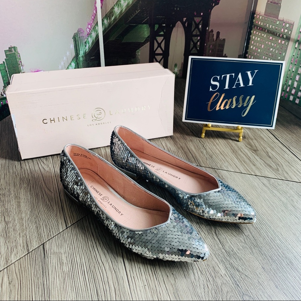 Silver Sequin Flats by Chinese Laundry - NEW 😍
